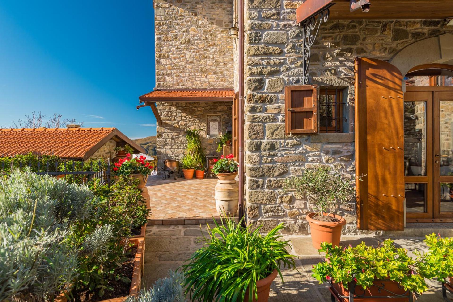 Vivi Luxury Country House 코마노 외부 사진