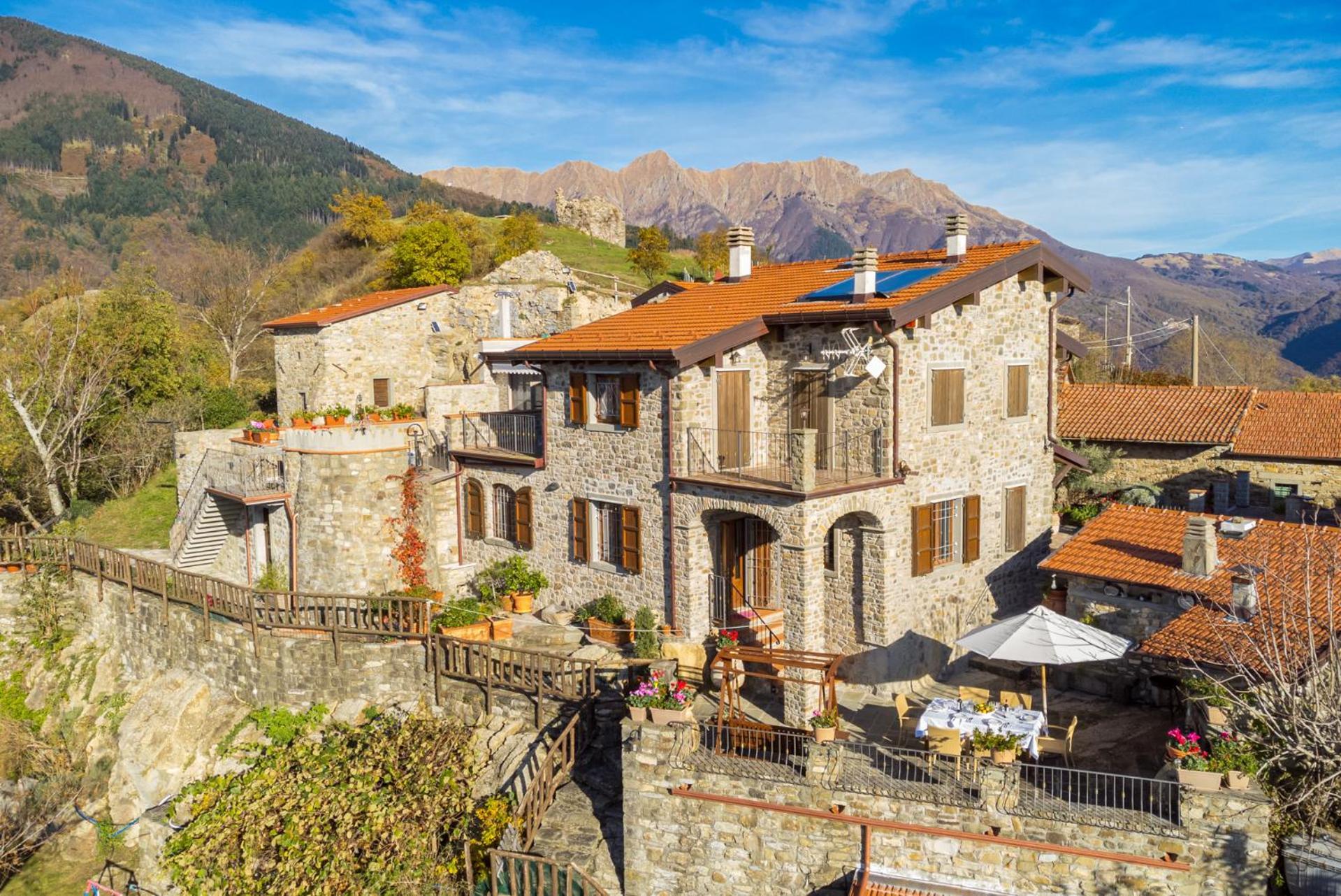 Vivi Luxury Country House 코마노 외부 사진