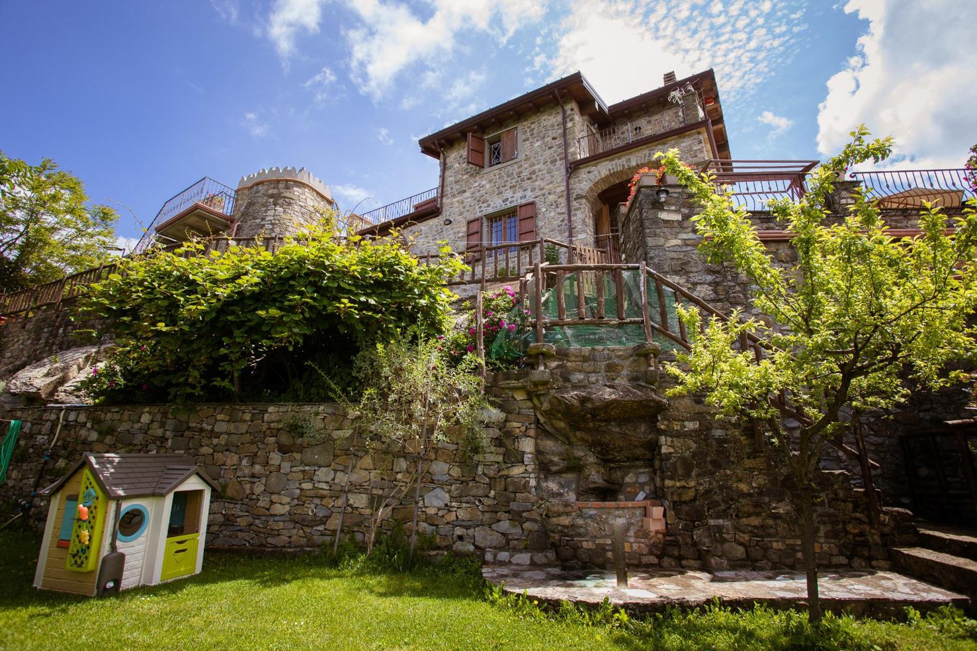 Vivi Luxury Country House 코마노 외부 사진